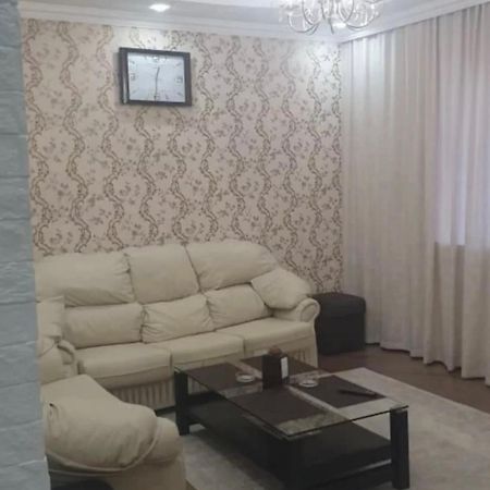 Роща 7 Hotel Bishkek Ngoại thất bức ảnh